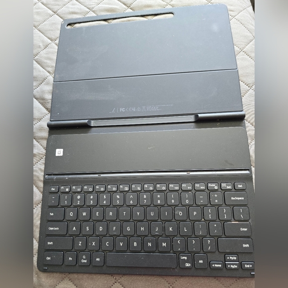 Samsung Other - Samsung S8+ Tablet Keyboard Case